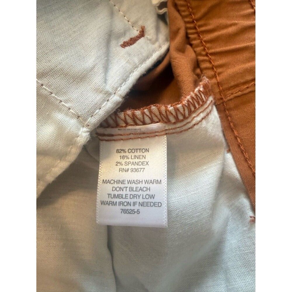 Liz Claiborne Pleated shorts | Rust Brown Color | Rolled up | Size 6 - Picture 7 of 11
